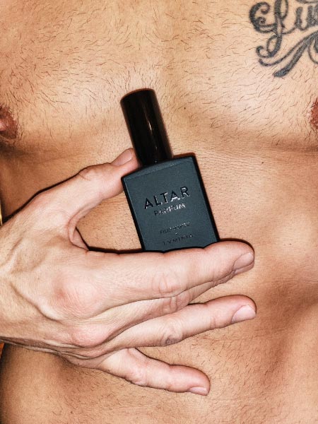 ALTAR-parfum-Filip-Vanek-sexy